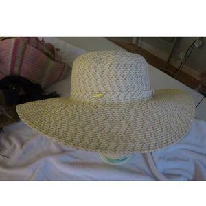 Nine West Floppy Hat